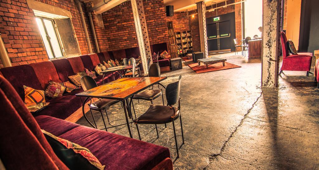 Victoria Warehouse Hotel ซัลฟอร์ด ภายนอก รูปภาพ